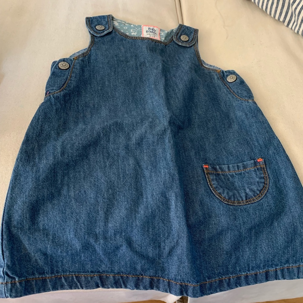Baby Boden denim pinnie